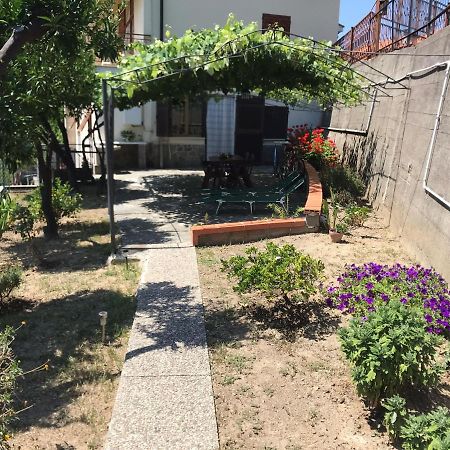 カザルツァ・リーグレLa Casa Dei Limoniアパートメント エクステリア 写真