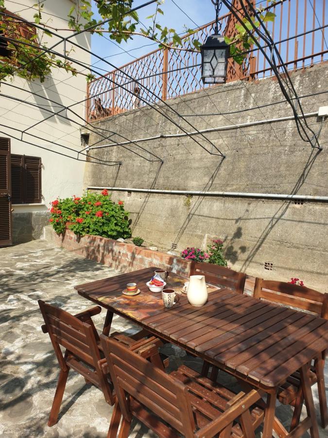 カザルツァ・リーグレLa Casa Dei Limoniアパートメント エクステリア 写真